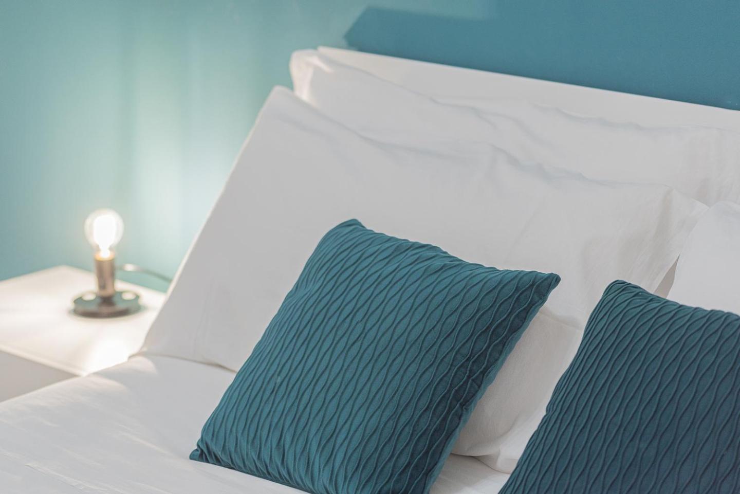 Storia & Mare - Free Parking - Castello Carlo V Apartment โครโตเน ภายนอก รูปภาพ
