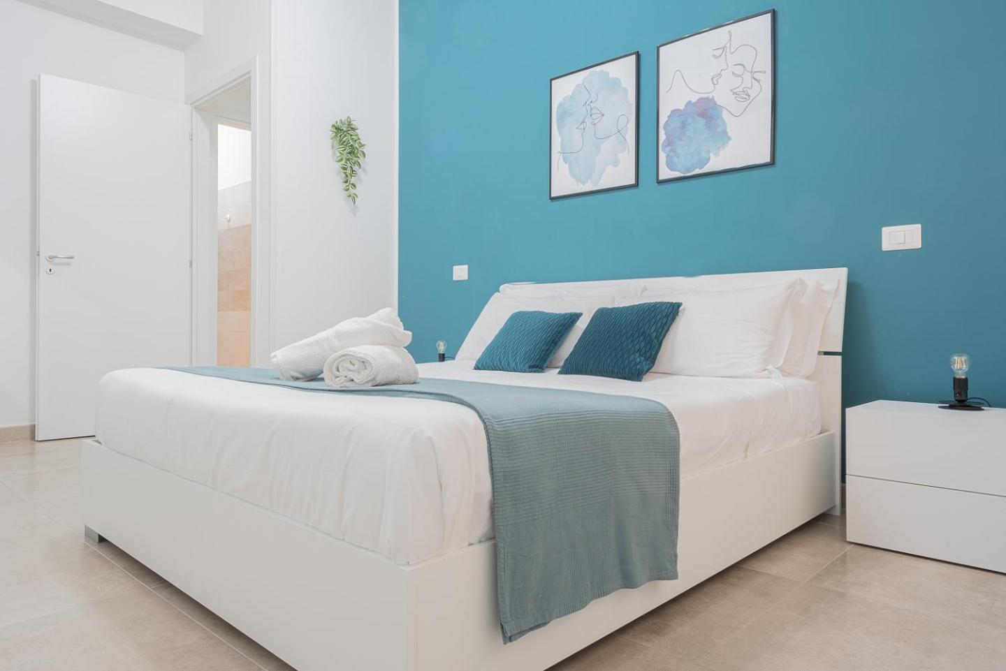 Storia & Mare - Free Parking - Castello Carlo V Apartment โครโตเน ภายนอก รูปภาพ