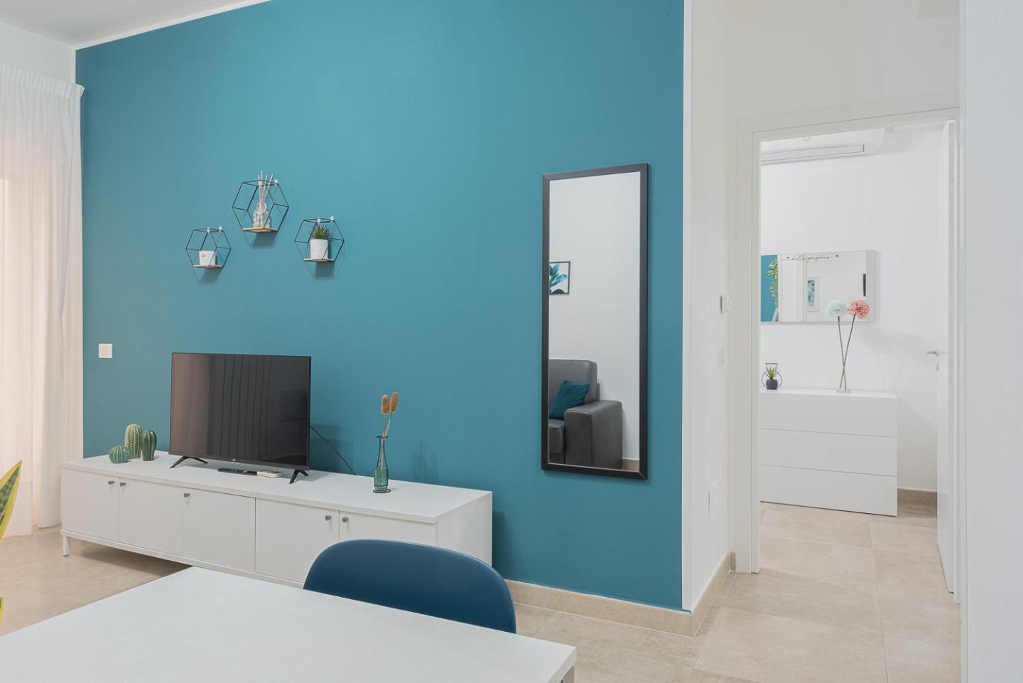 Storia & Mare - Free Parking - Castello Carlo V Apartment โครโตเน ภายนอก รูปภาพ